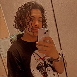 Meet your Posher, Jan